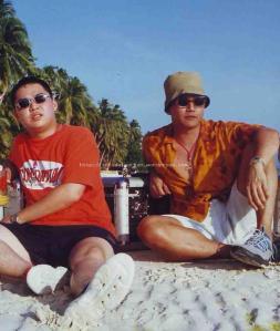 take your pick...The Fat Boys? Ant & Dec? I have no idea how they were able to convince us to pose like this in Boracay but here it is. You may stop laughing now.